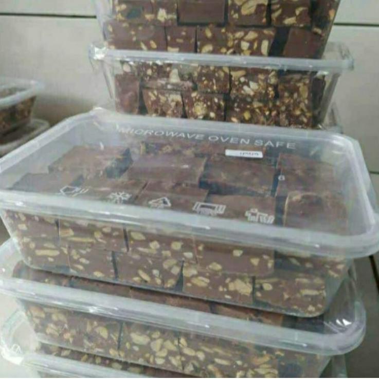 

Best--cokbar silver quin mede almound kemasan box 250g