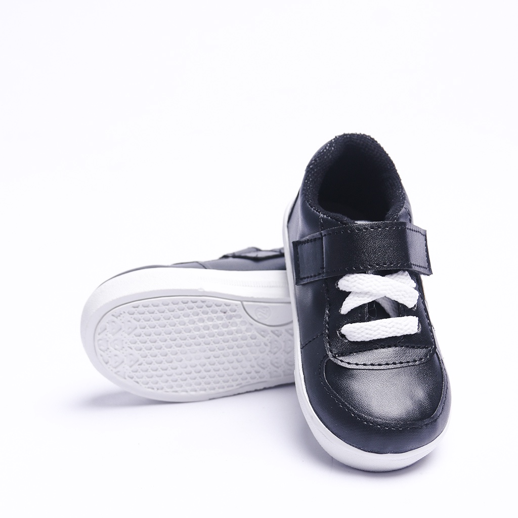 Sepatu Anak Laki Laki dan Perempuan Usia 1-3 Tahun Bahan Lembut Nyaman Di Kaki /sepatu sneakers anak