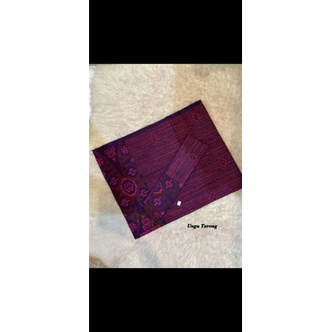 KAMEN KATUN SESEH ENDEK TUMPAL ISI SELENDANG