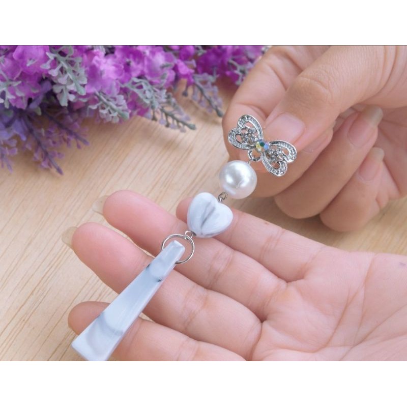 BROSS DAGU MUTIARA JUNTAI PANJANG SILVER