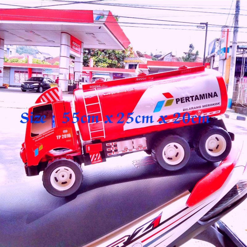 MOBIL MAINAN TRUK TANGKI Pertamina Besar Size 55cm x 25cm x 20cm Bahan Plastik SNI Merk JSP