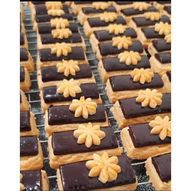 

kue lebaran coklat stik