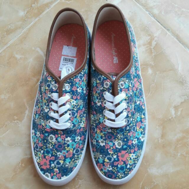 American Eagle Sneakers