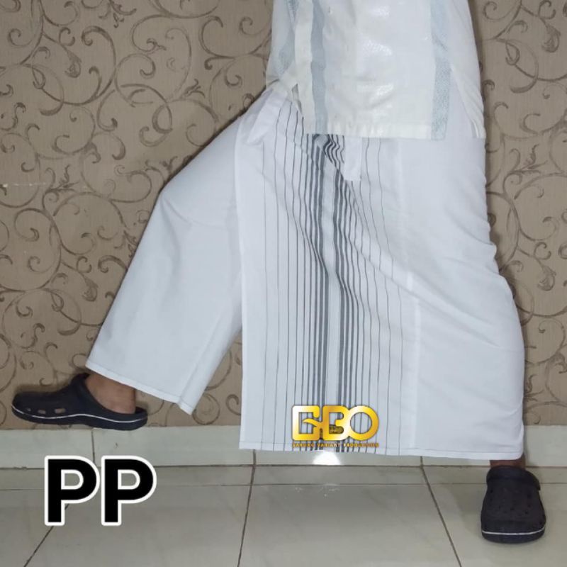 Sarung Celana Dewasa warna Putih / Sarung Celana Batik Dewasa - Sarung instan Dewasa - Sarung Putih 