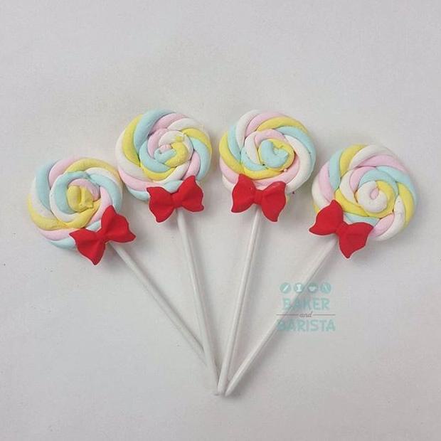 

Gumpaste Lolipop / Gula gumpaste permen lolipop (4pcs perpack) bakernbar99 Juara