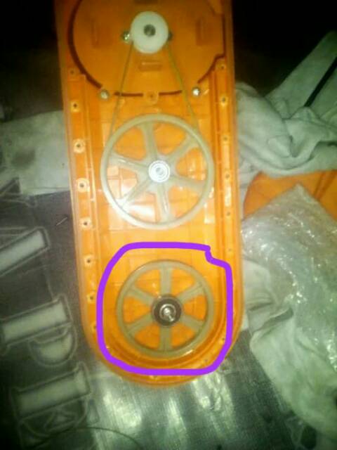 Pulley Assy Tempat Dudukan Karet fanbelt Sudah 1 SET dengan Laher Laker BearingNya SUKU  CADANG SPAR