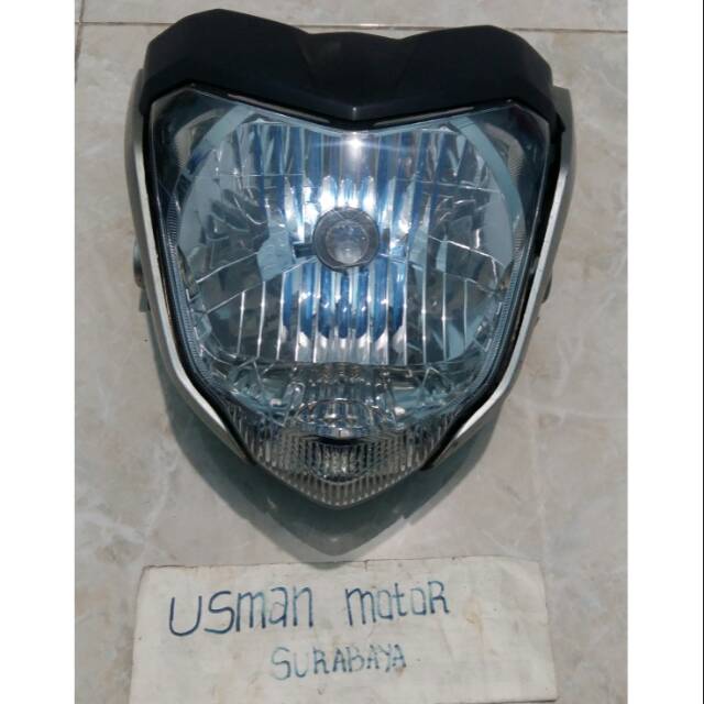 Lampu depan byson