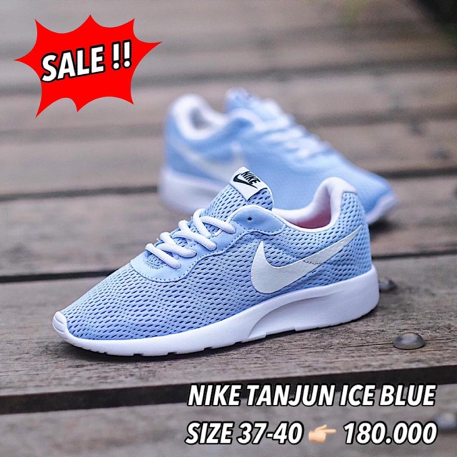 nike tanjun mint