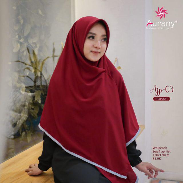 HIJAB SEGIEMPAT SYARI AJP 03 • AURANY  • 130 X 130 APL LIST-MAROON