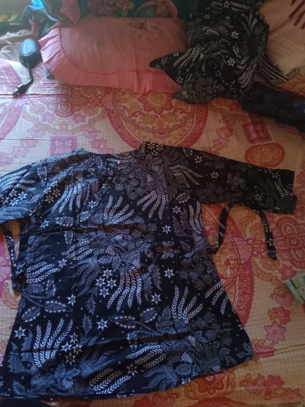 Couple Batik Atasan Pria Wanita M.l.xl Bahan Katun Hitam Merah Abu Sogan Coklat