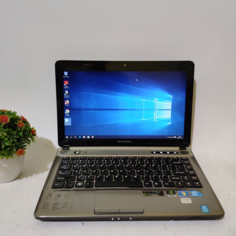 laptop lenovo Ideapad z360 - core i5 - ram 4gb - vga Nvidia GeForce