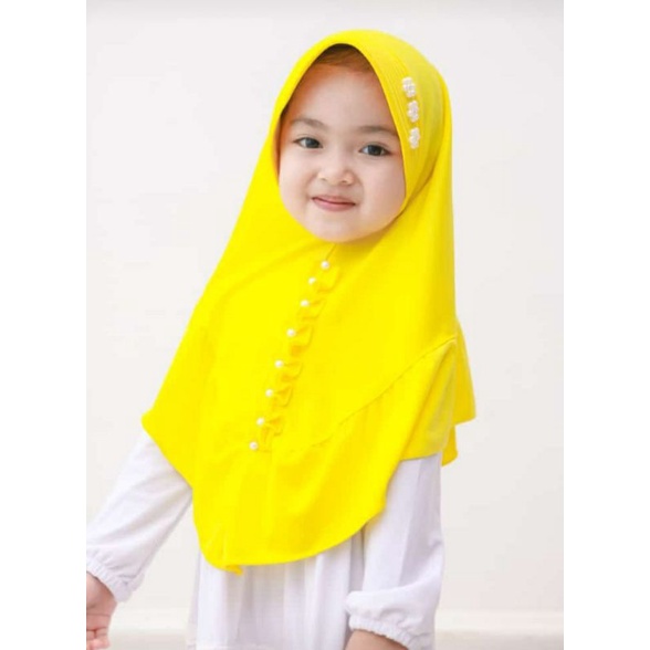 Jilbab anak mutiara