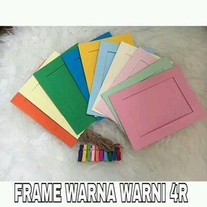 Frame Foto Gantung Ukuran 4R Isi 7 pcs Warna Warni Plus Tali dan Jepitan