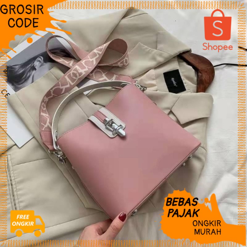 TAS SELEMPANG WANITA E5641 TAS IMPORT TAS FASHION TAS JAKARTA TERMURAH TAS PREMIUM