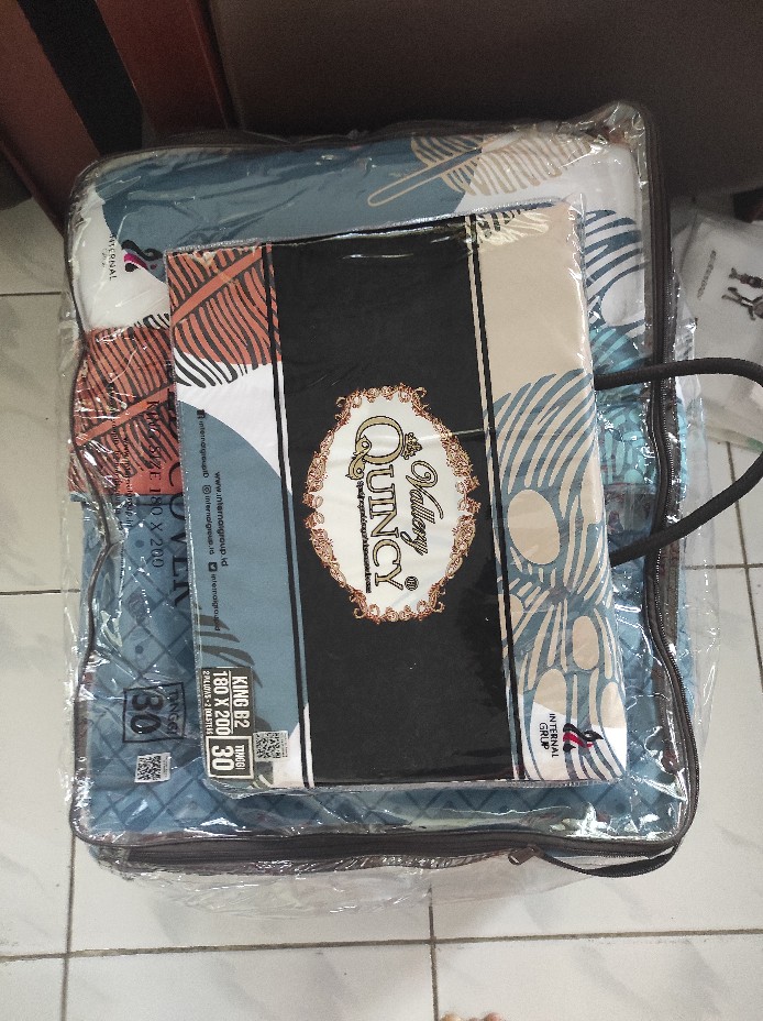 Bedcover Premium Tinggi 30 Cm Vallery Quincy Uk. King (180x200)cm Motif Bertema Biru Dan Laut