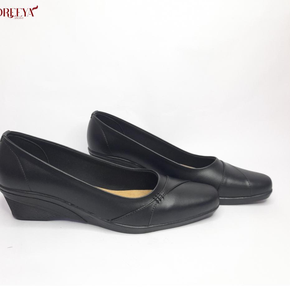 Bagus Dipakai.. DREEYAShoes Sepatu Kerja Wanita Hitam heels 5cm