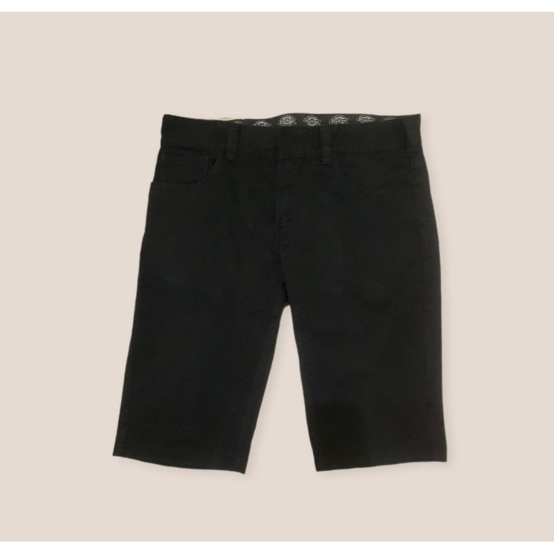 Celana pendek dickies preloved