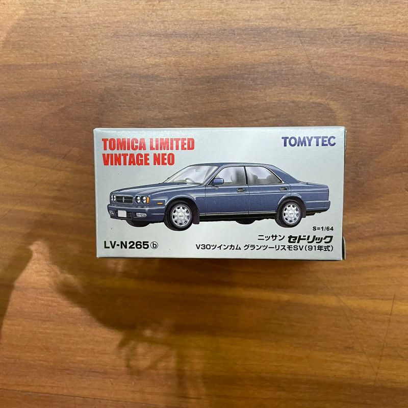 TOMICA LIMITED VINTAGE LV-N265b NISSAN CEDRIC V30 TWINCAM GRAN TURISMO SV BLUE GREY 1991 MODEL