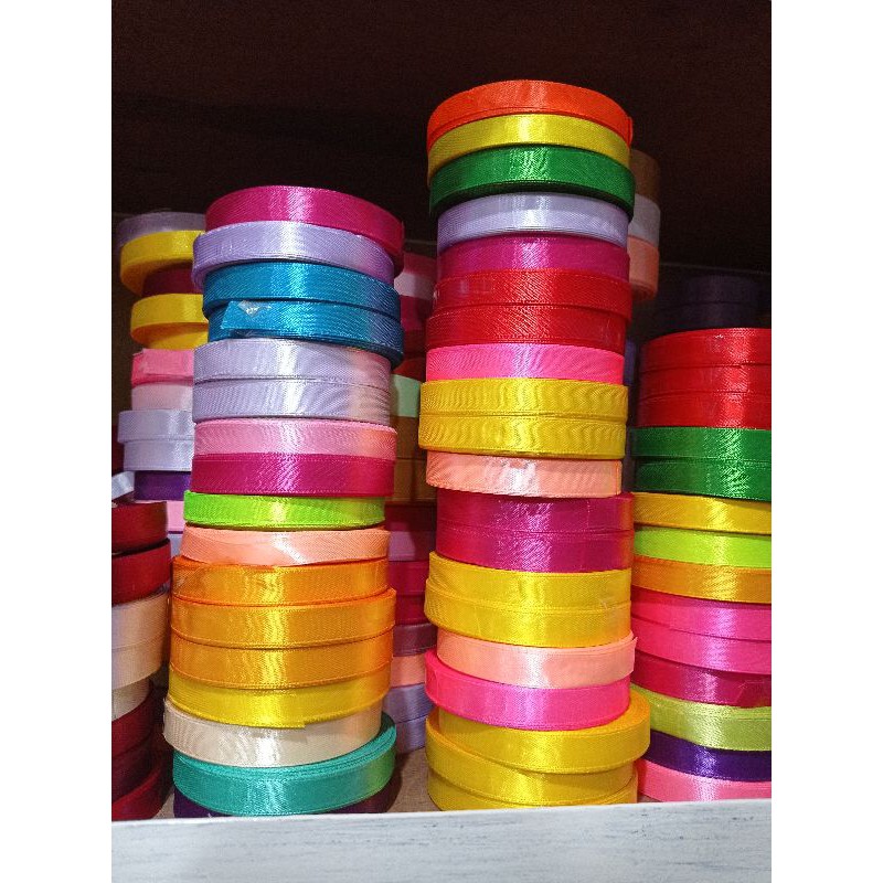 Pita Satin 1/2 INCH / 1,5 CM per Roll