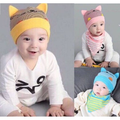 Satu Set Kupluk + Celemek | Bib + Hat Cat Baby