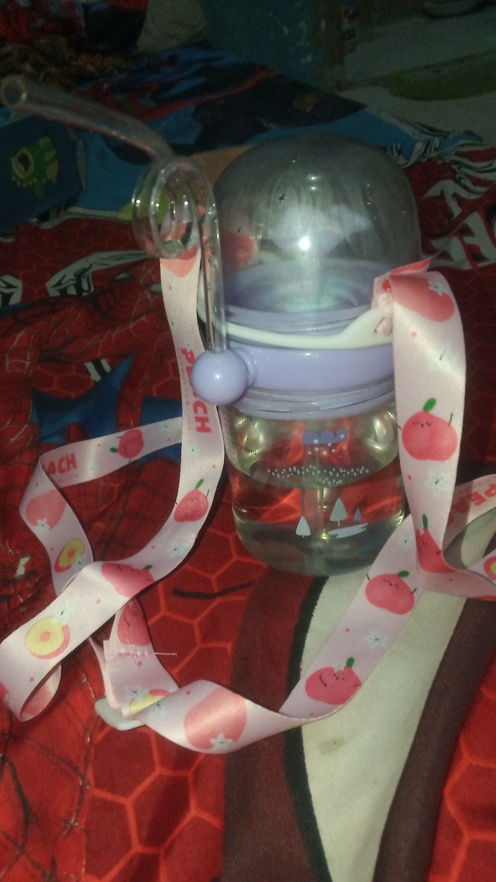 Botol Minum Anak Air Mancur Model Ikan Paus Sedotan 250ml