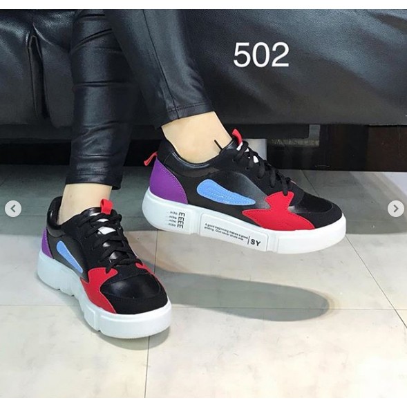 Sepatu Sneakers 502