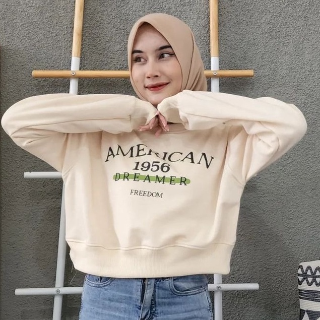 MVP - American Crop - Sweater Basic Crop Wanita