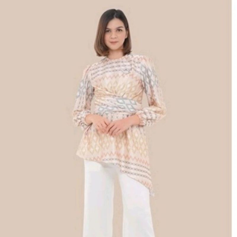 Kanawa Blouse Tosca M Wearing Klamby