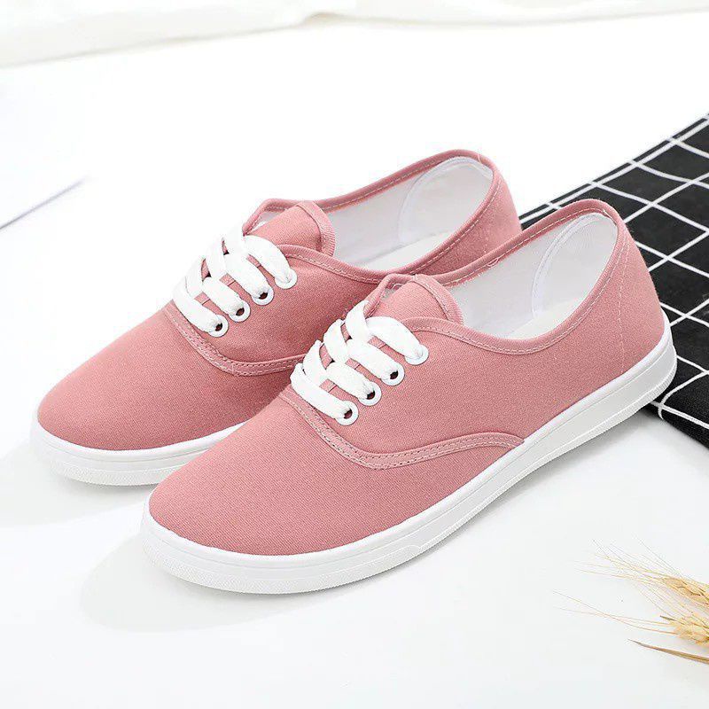 Sepatu Slip On Wanita S08