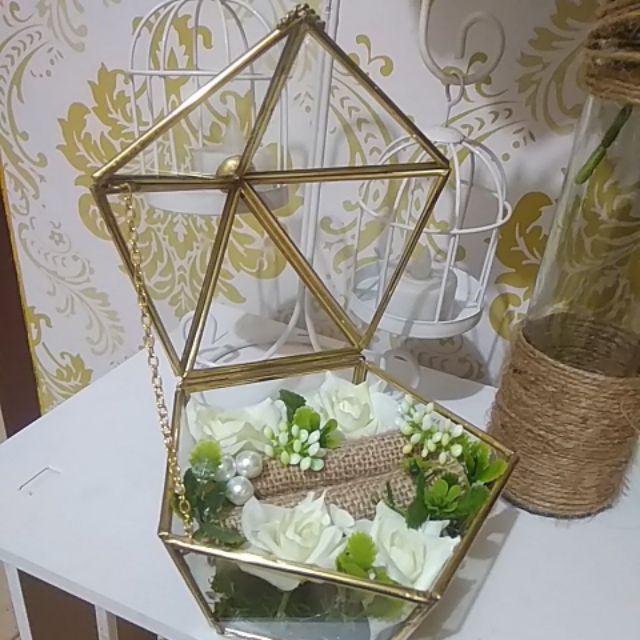 Tempat Cincin Terrarium