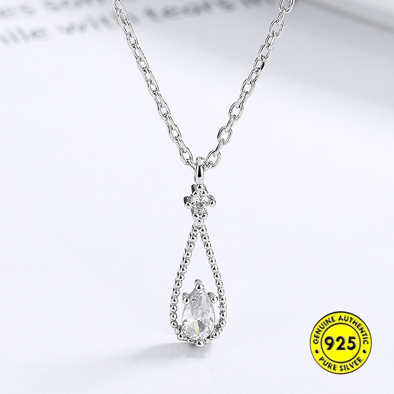 Kalung Rantai Klavikula Desain Water Drop Bahan S925 Silver Zircon Gaya Retro Untuk Wanita