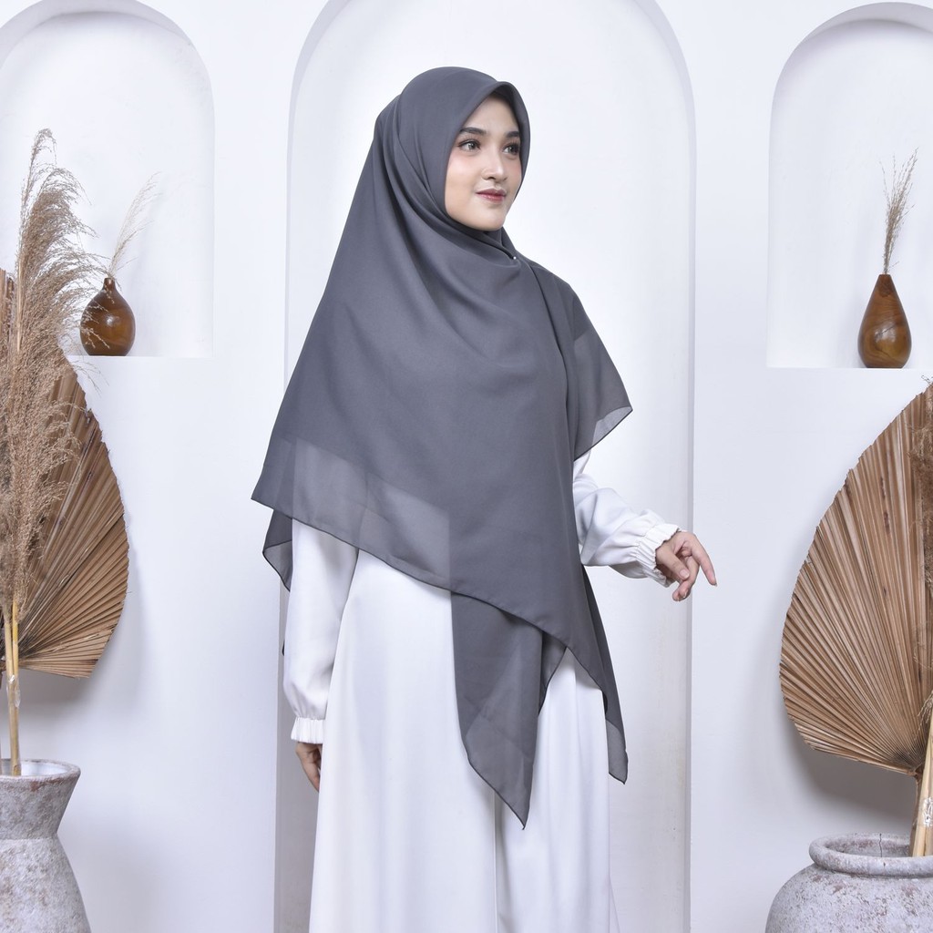 Bella Square Jumbo Syari 140 x 140 cm Hijab Segi Empat Syar'i Kerudung Jilbab Murah