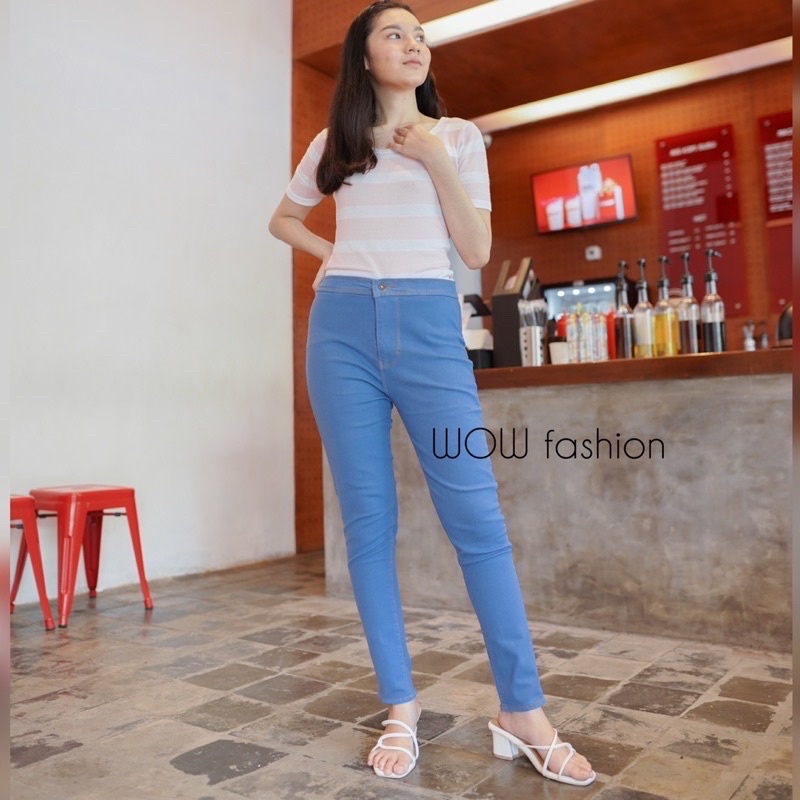 CELANA JEANS HW - ICE BLUE 31