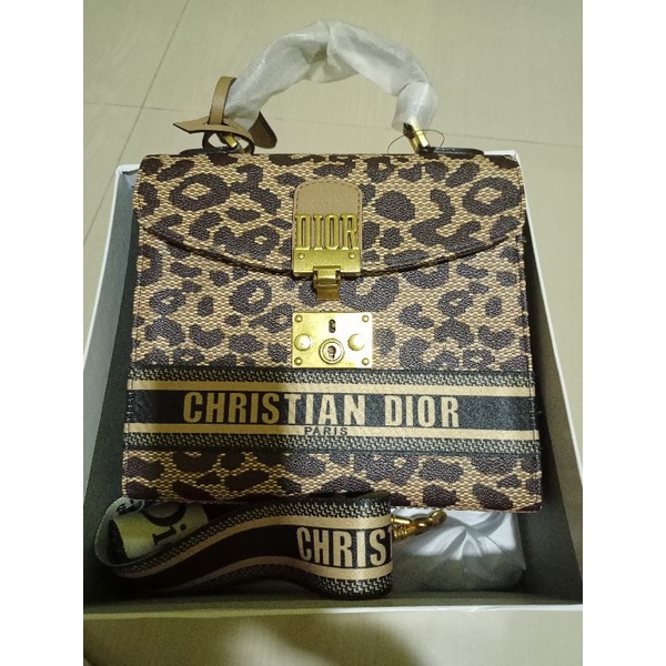 Tas Dior leopard padlock