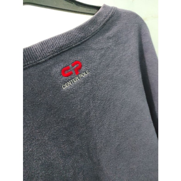 crewneck center pole
