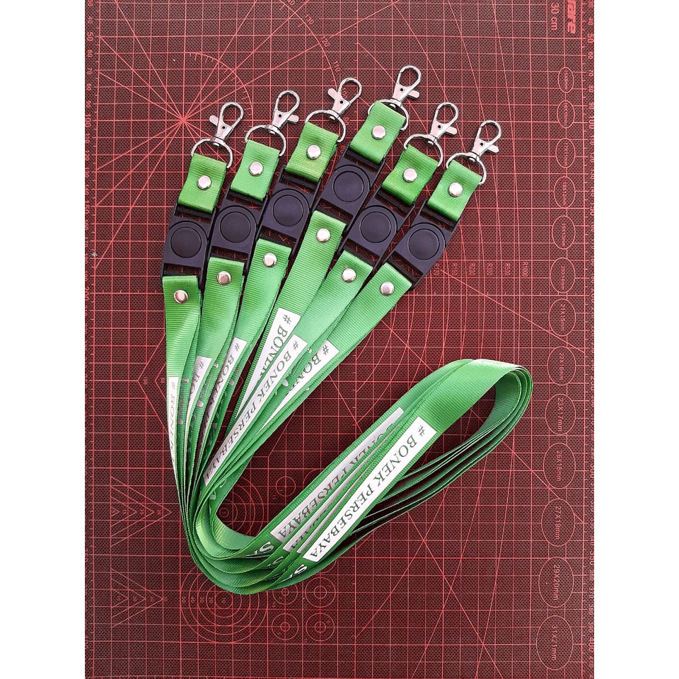 

Tali Lanyard Persebaya / Gantungan ID Card / Tali Name Tag / HP / Tali Gantungan Persebaya / SABLON