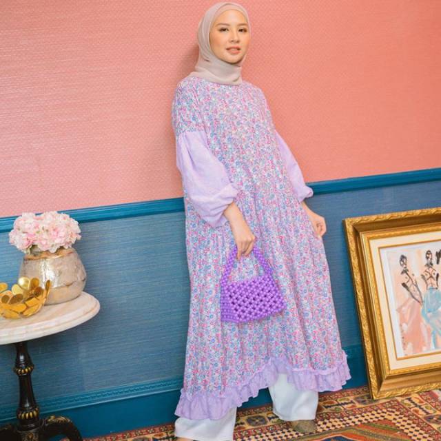 Midi Raya Laica by HaideeOrlin