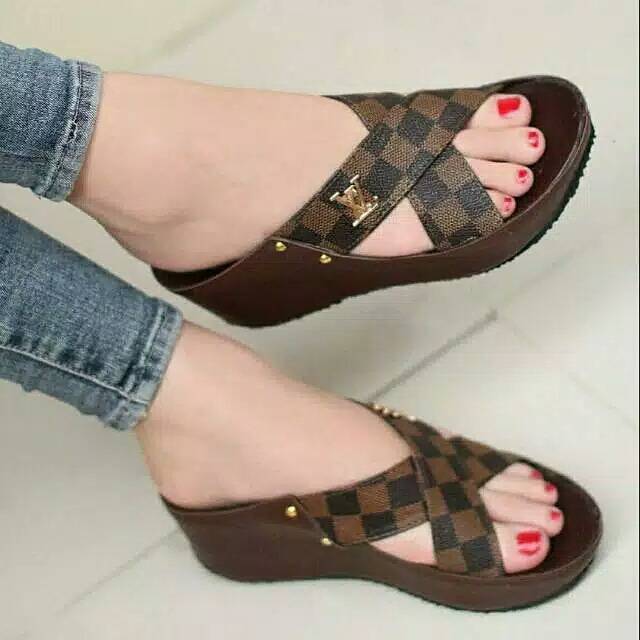 Sandal wanita murah kotak kotak Cod/gosend ready