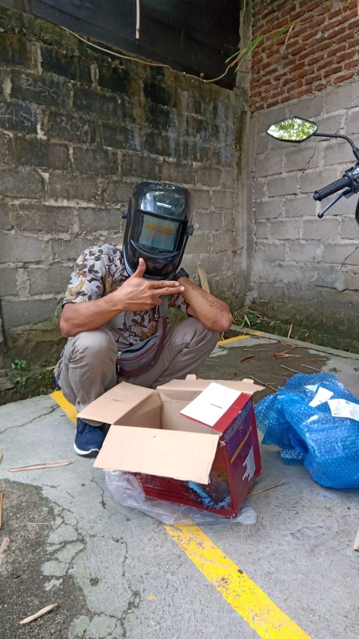 Helm Topeng Las Otomatis Auto Darkening Welding Helmet