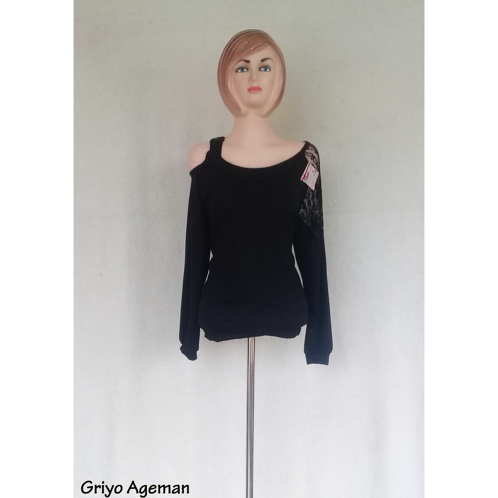 Atasan Blouse Kaos T-Shop Hitam Brokat