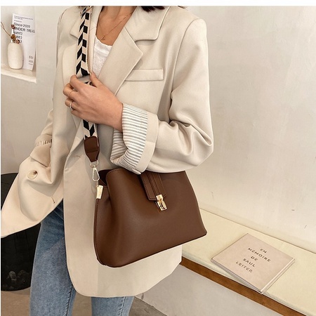 2045, tas selempang wanita import fashion tas handbag wanita cantik terkiniiian best seller termurah rdvc