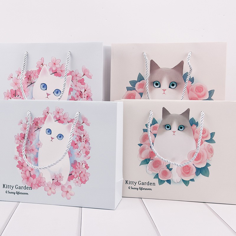 

Kitty Garden Fancy Paper Bag (Kantong Kertas)