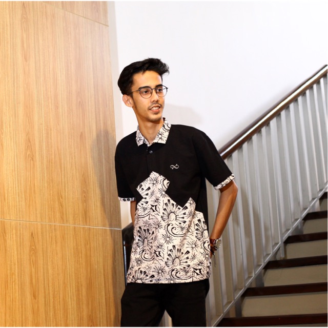 Loyal Kaos Polo Batik Hitam Modern Pria M L XL XXL