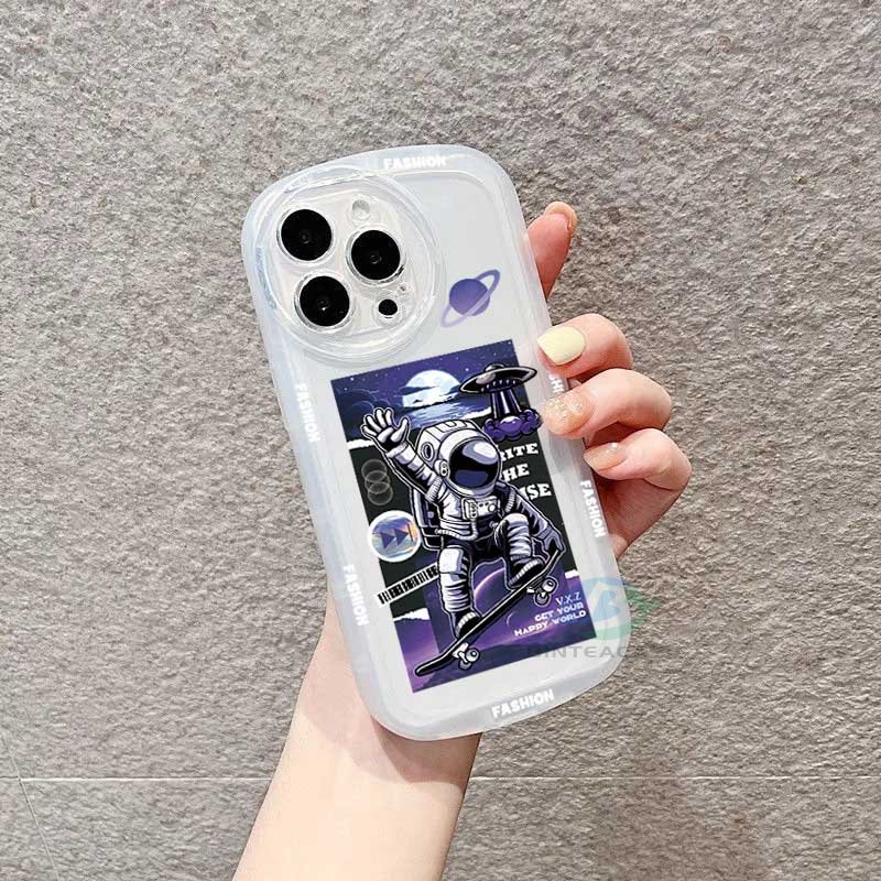 Casing TPU Realme 5 5i 6i C3 C35 C21Y C25Y C21 RealmeC11 2021 C25 C15 C12 C2 Motif Astronot Skateboard