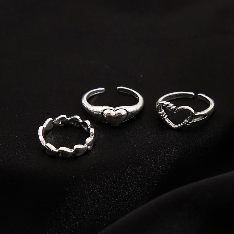 3pcs / Set Cincin Jari Bentuk Hati Bahan Logam Gaya Vintage Punk Untuk Wanita