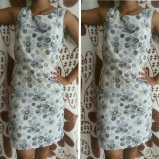 Dress flower scarlet