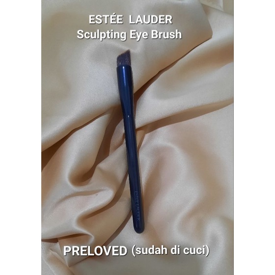ESTEE LAUDER Sculpting EyeShadow Brush (PRELOVED Good Condition)