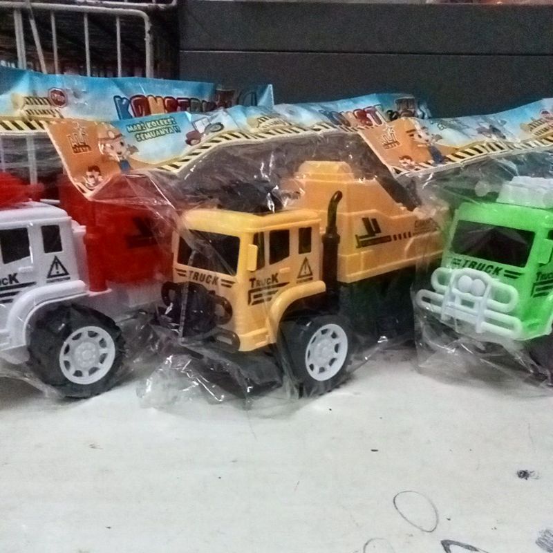 AK 03 - MAINAN MOBIL TRUK DEREK TRUCK CRANE AK03