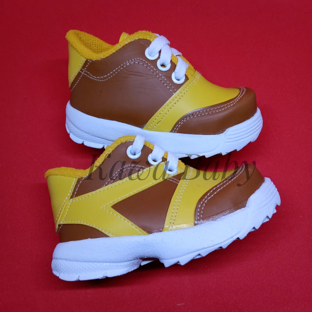 Sepatu Anak Cowo Yellow Claw / Sneakers anak import / Sepatu olahraga anak