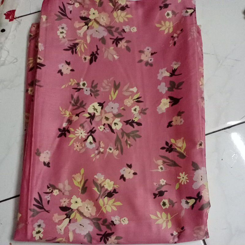 sale..katun jepang motif sakura 1.75m Rp 65.000